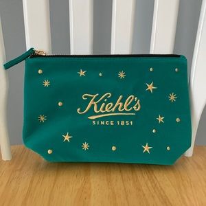 Kiehl’s Make-Up Bag